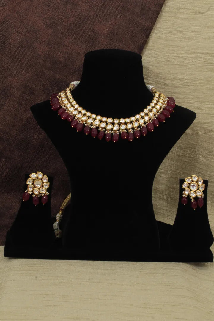 maroon kundan necklace