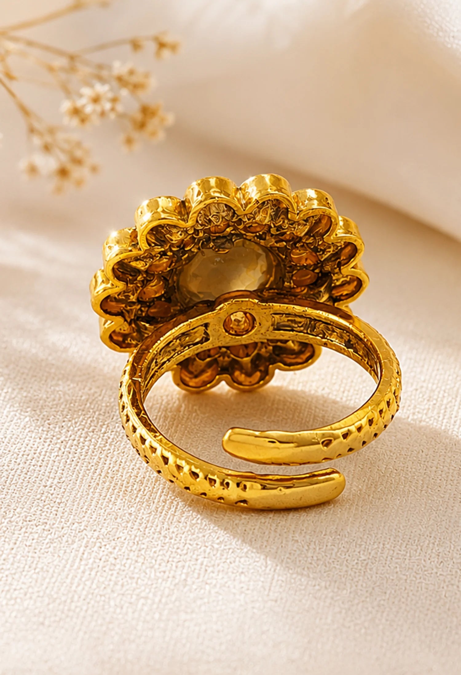 Noor Petal Ring