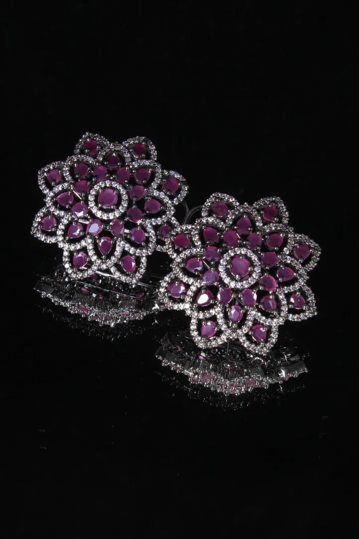 Sara Earring