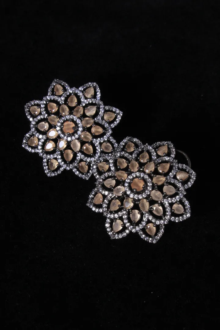 Sara Earring