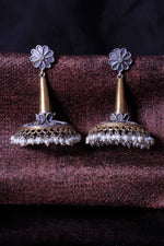 Load image into Gallery viewer, Brinda Earrings
