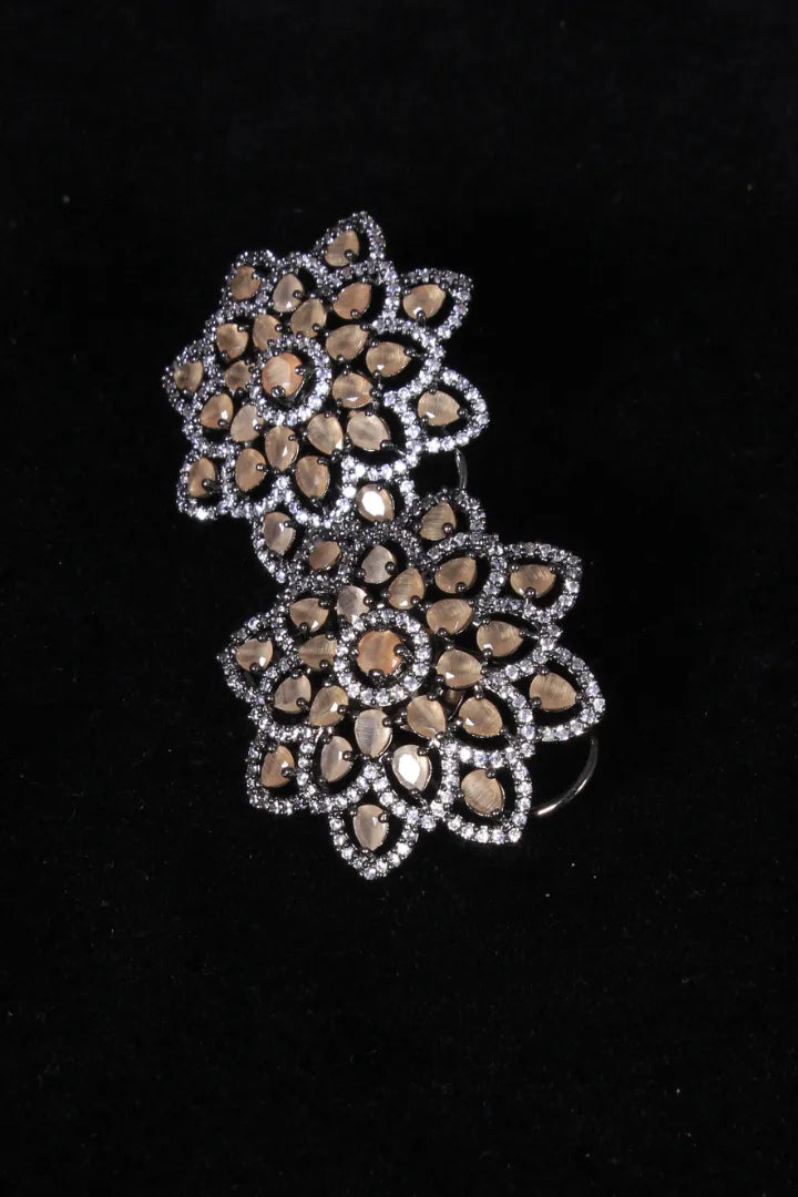Sara Earring