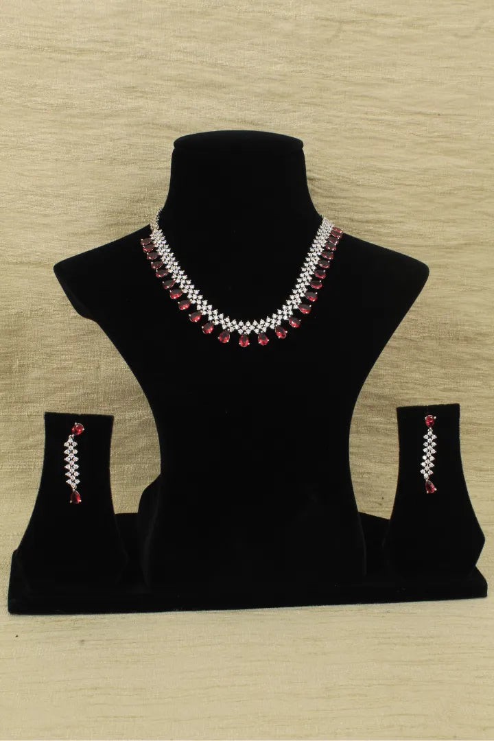 Ivy Necklace Set