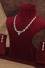 Load image into Gallery viewer, Diana Necklace Set
