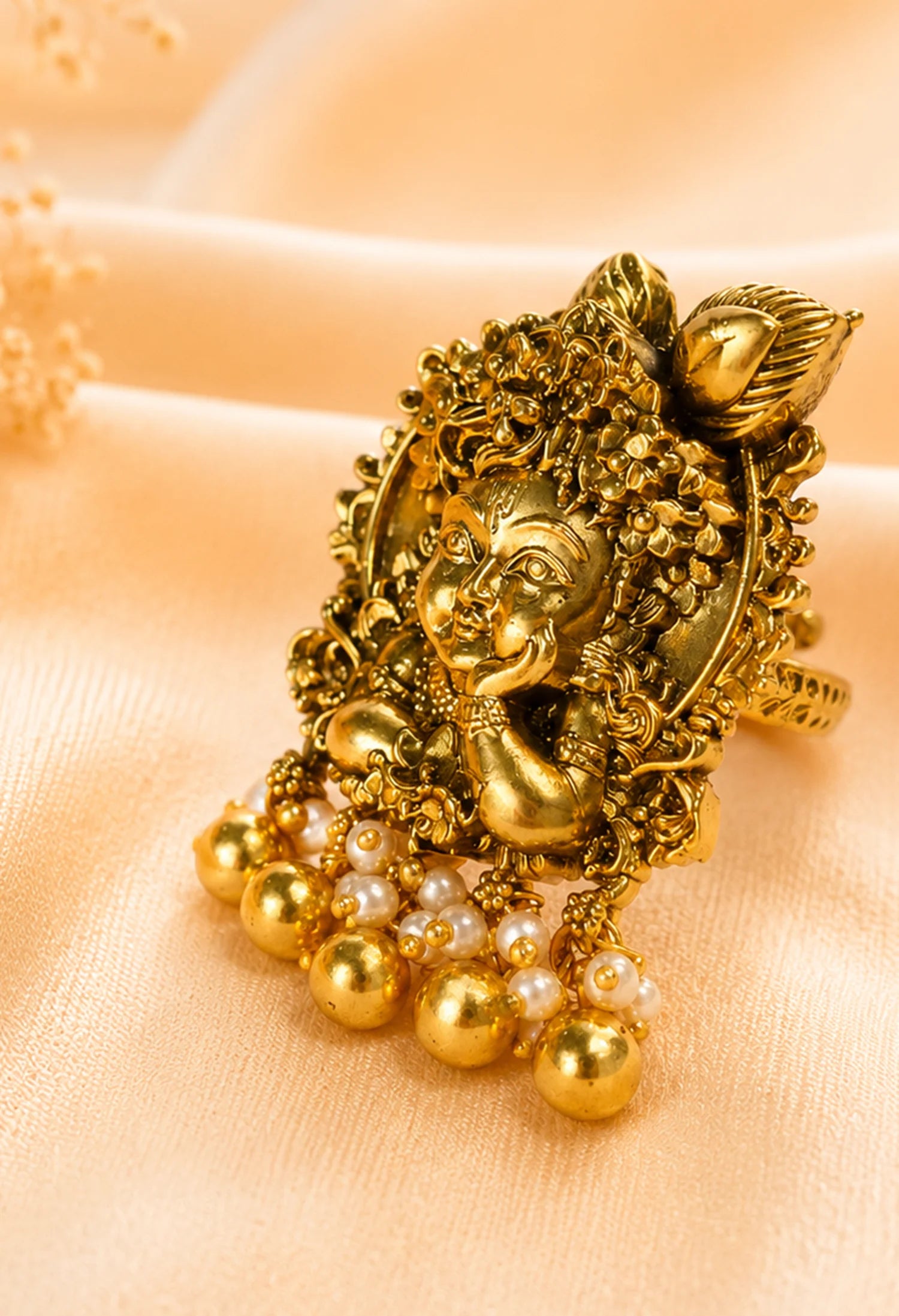 Kanha Grace Ring