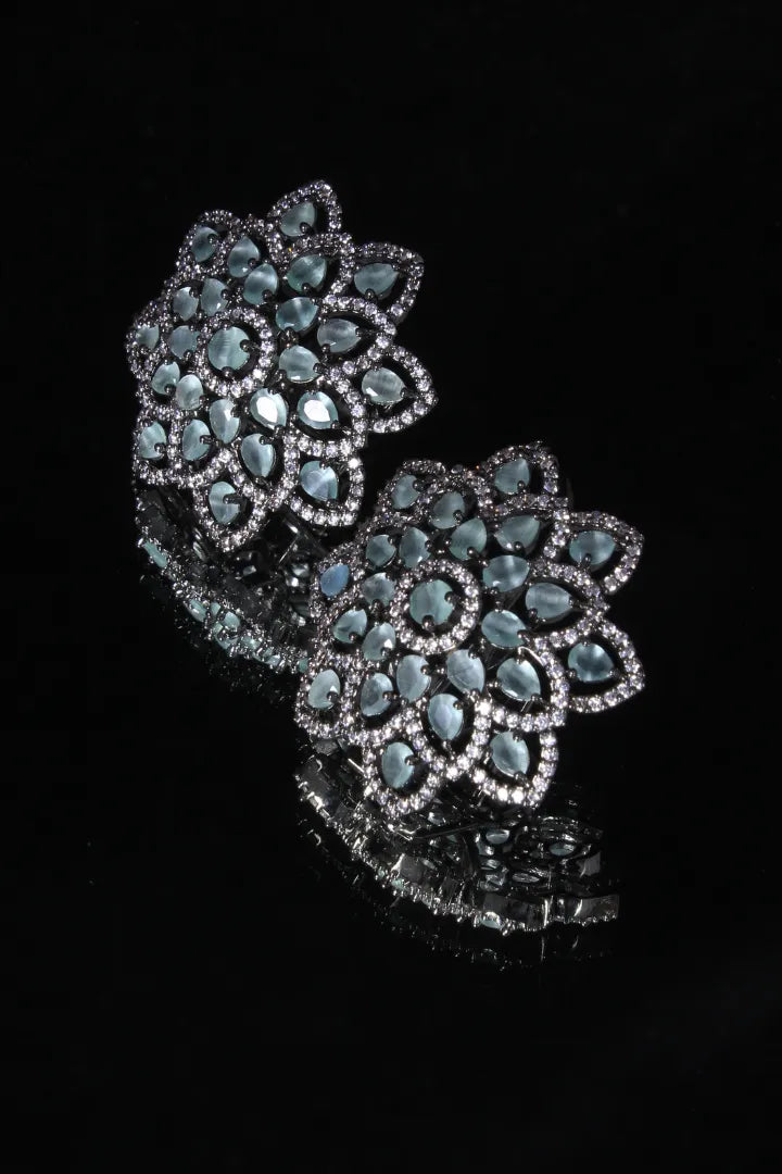 Sara Earring
