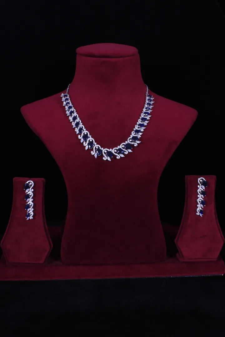 Molly Necklace Set