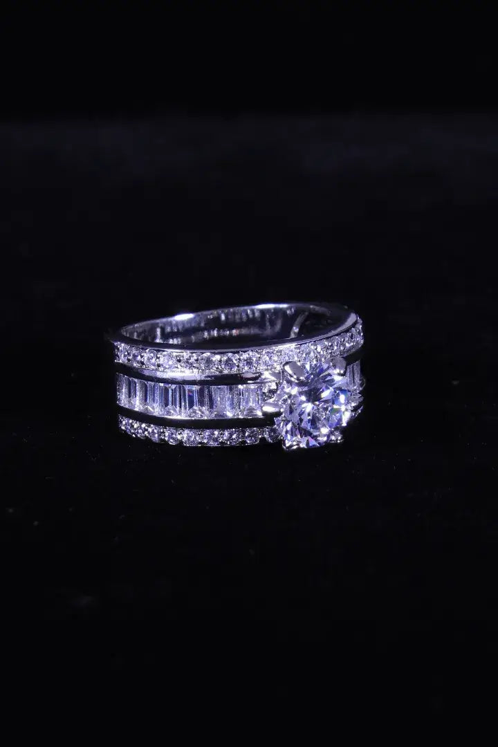 Leona Ring