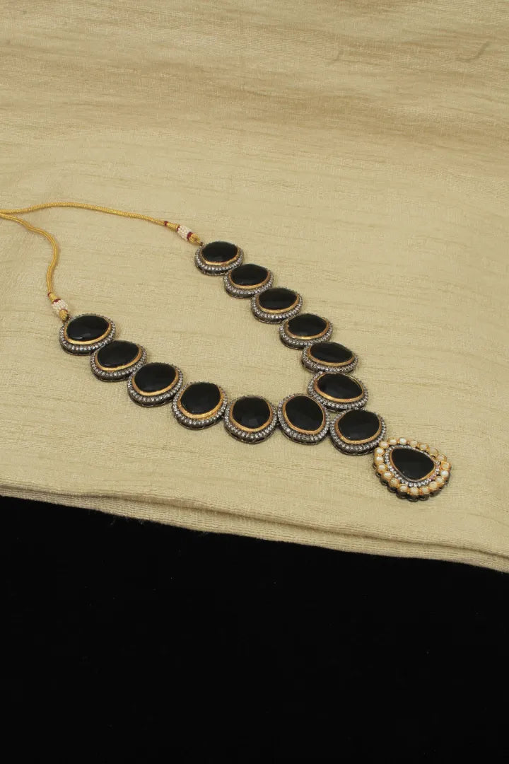 Black Stone Cluster Necklace Set