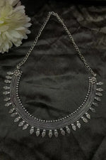 Load image into Gallery viewer, Myra Necklace
