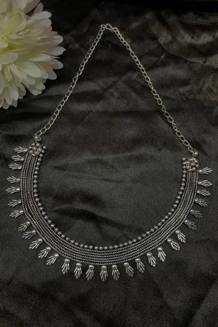 Myra Necklace