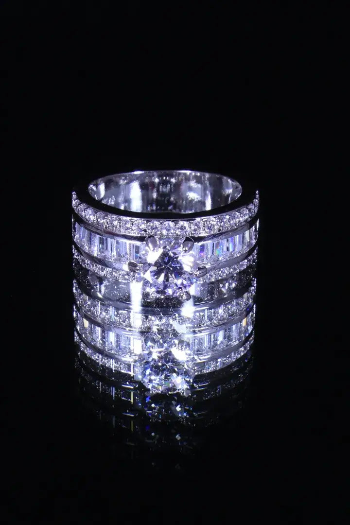 Leona Ring