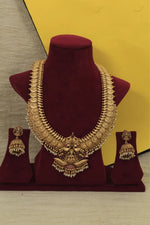 Load image into Gallery viewer, Gold temple necklace set
