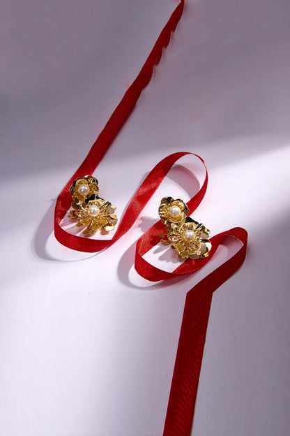 Floral Pearl Earrings