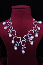 Load image into Gallery viewer, Isa Necklace Set
