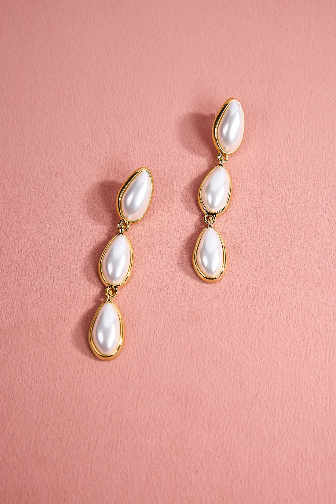 Pearl Glow Earrings