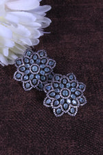 Load image into Gallery viewer, Sara Earring
