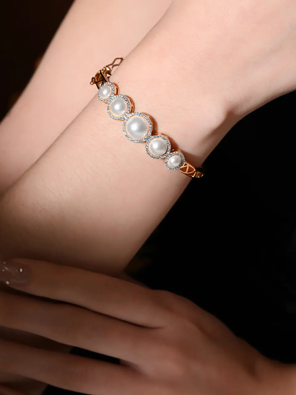 Pearl Halo Bracelet