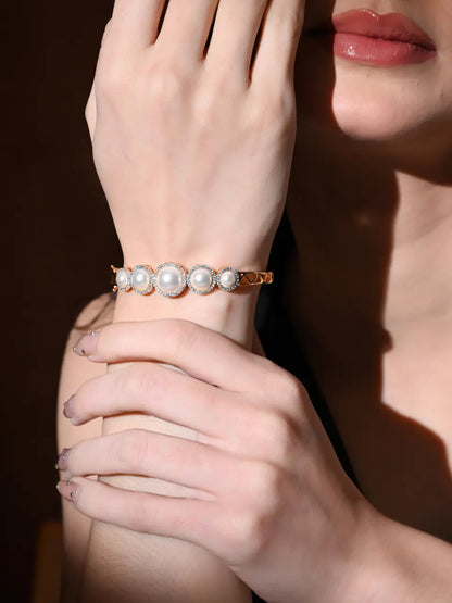 Pearl Halo Bracelet