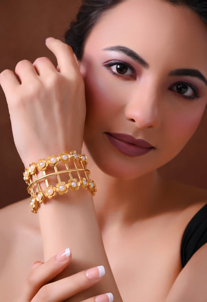 Pearl Bloom Gold Cuff