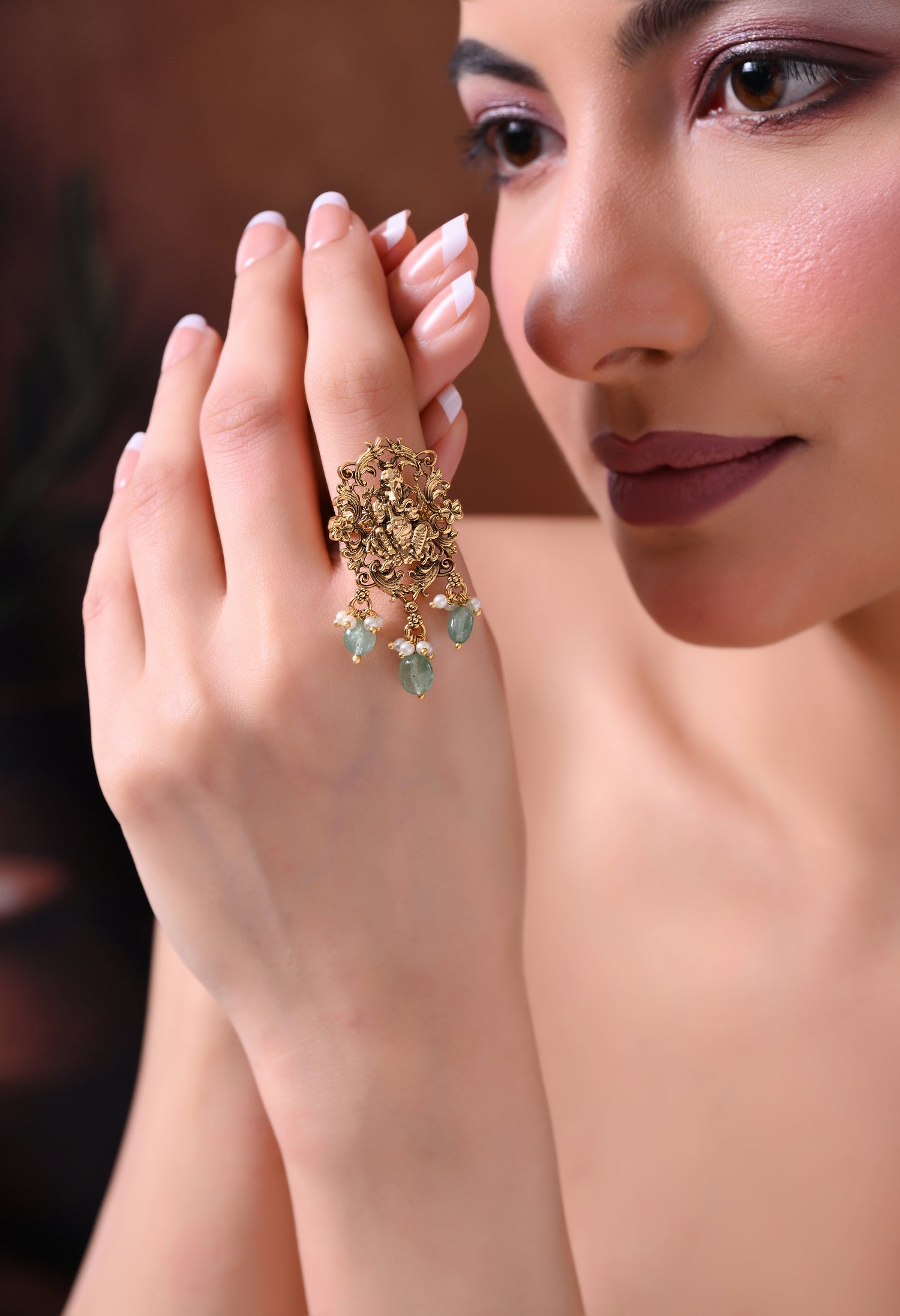 Divine Emerald Ganesha Ring