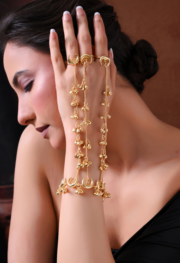 Lunar Cascade Hand Harness For Woman