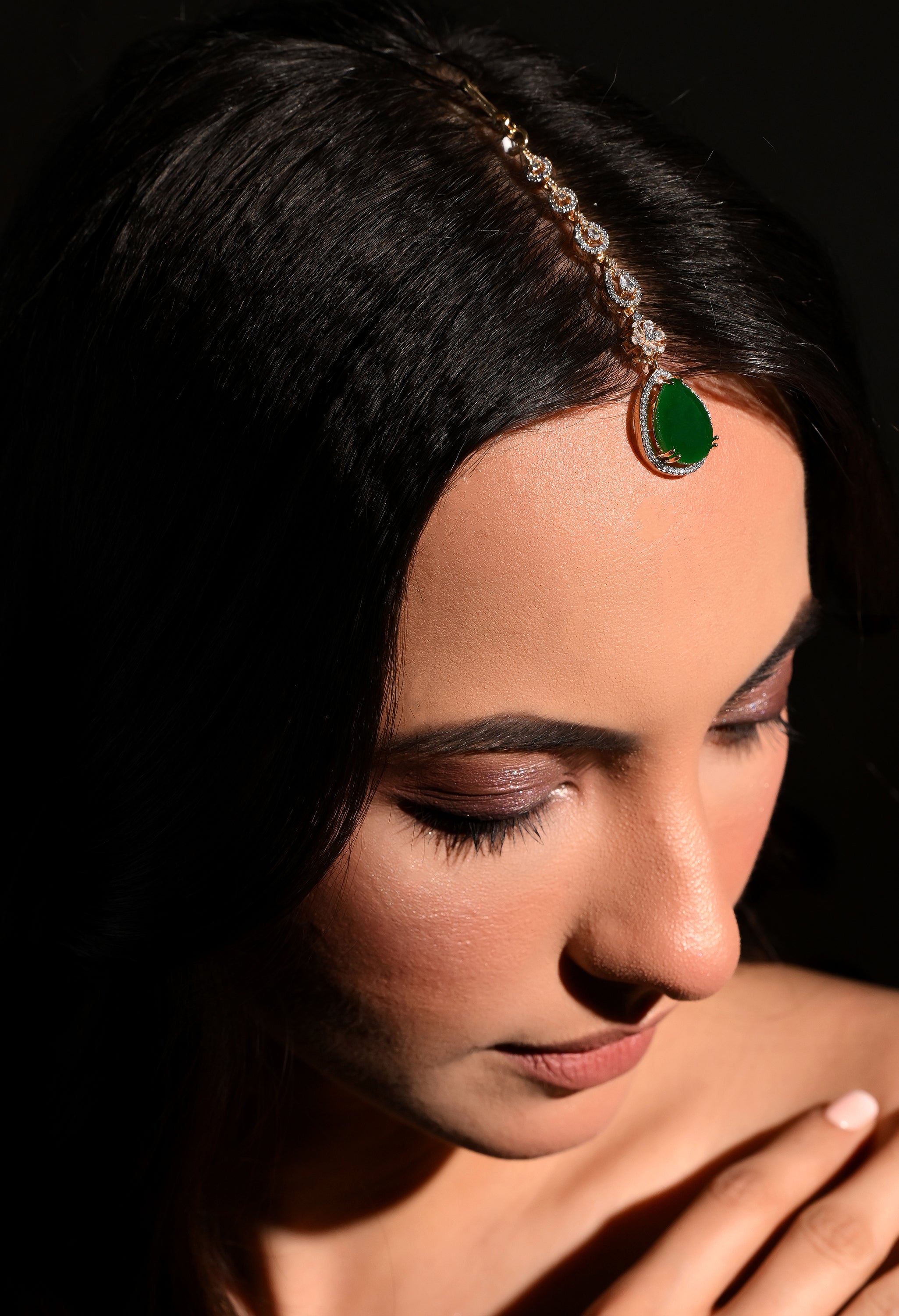Emerald Grace Maang Tikka