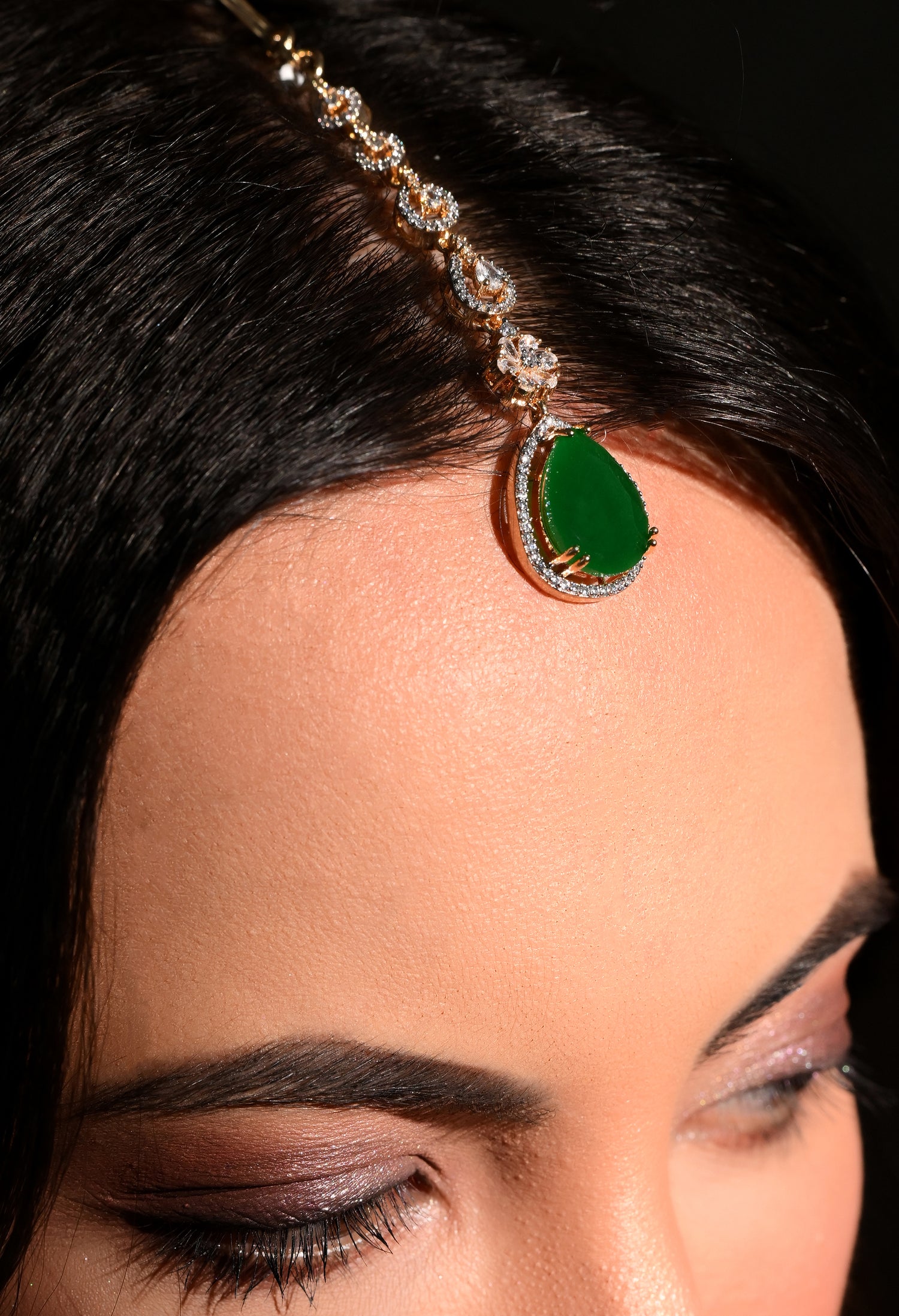 Emerald Grace Maang Tikka