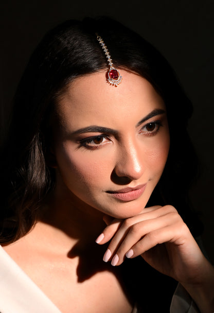 Scarlet Spark Maang Tikka