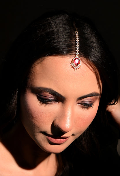 Scarlet Spark Maang Tikka