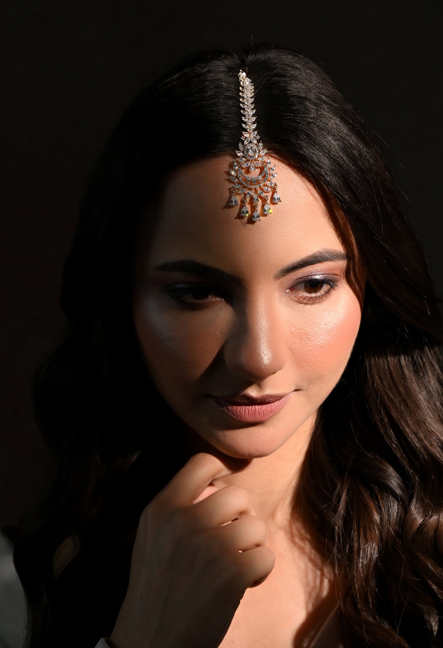 Noor Chandrika Maang Tikka