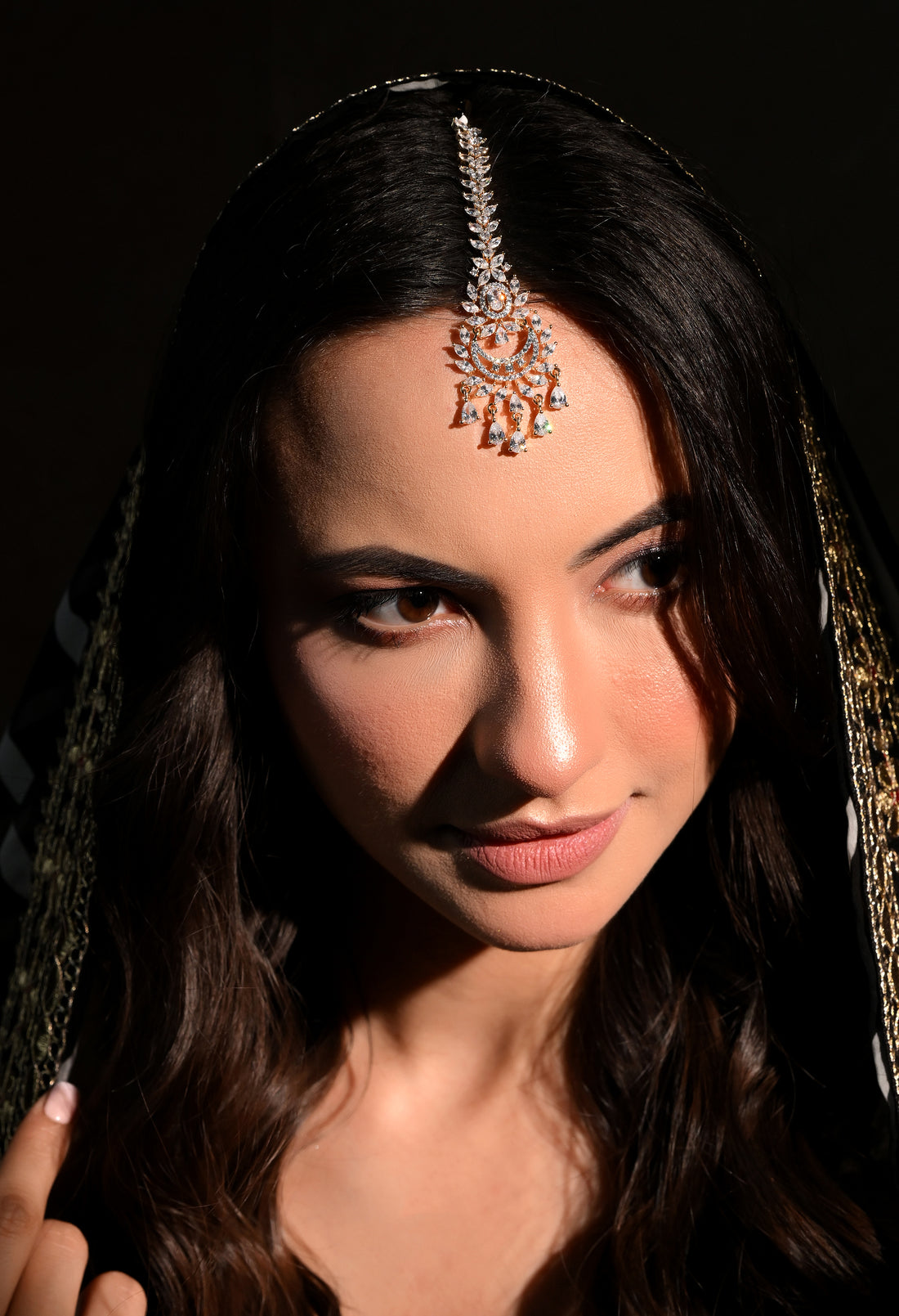 Noor Chandrika Maang Tikka