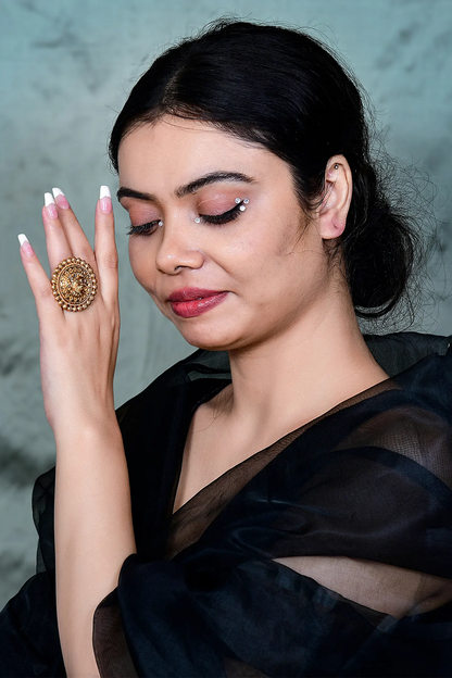 Devina Finger Ring