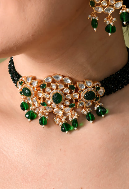 Shimmering Emerald Floral Necklace Set