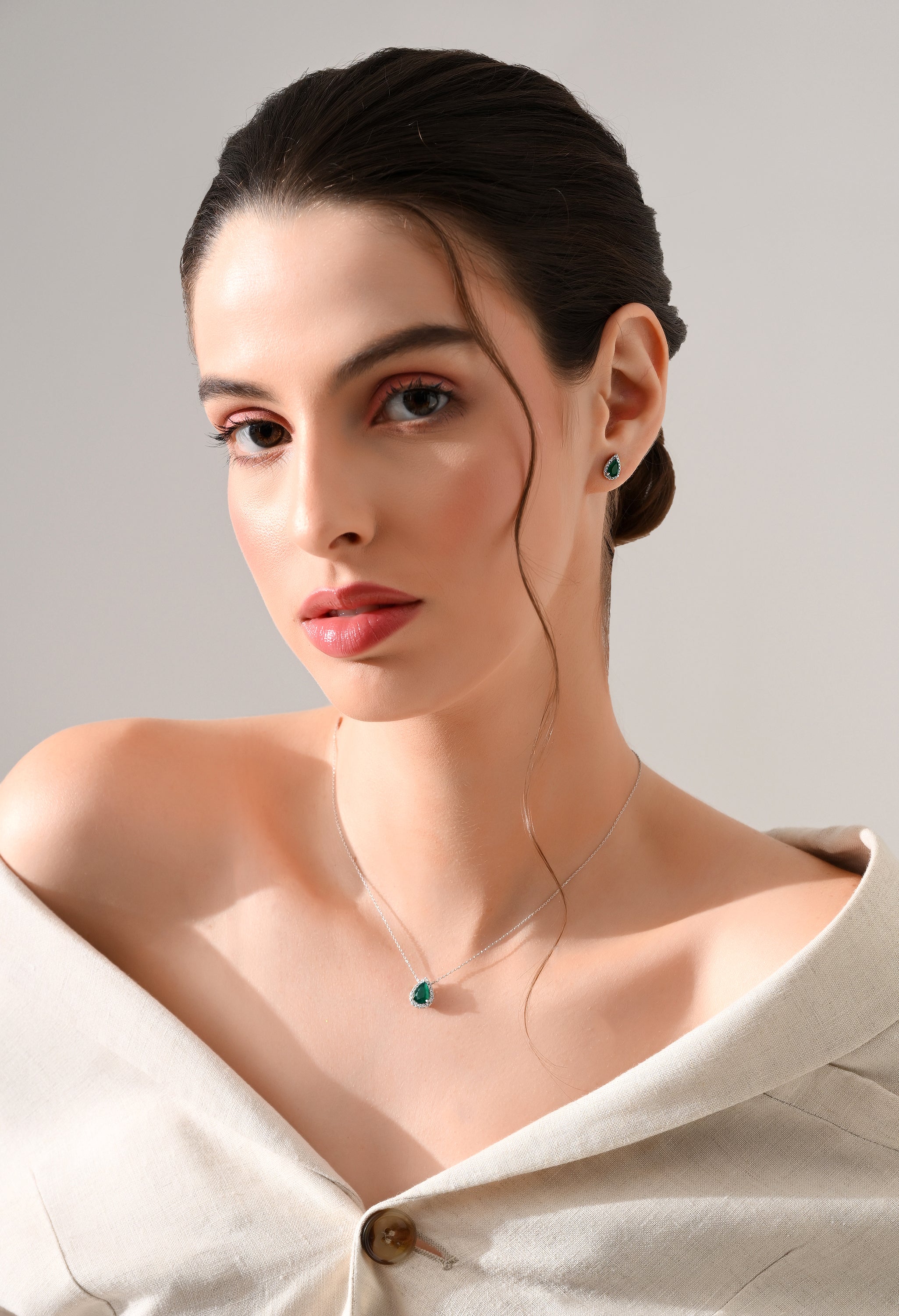 Emerald Essence Pendant Set