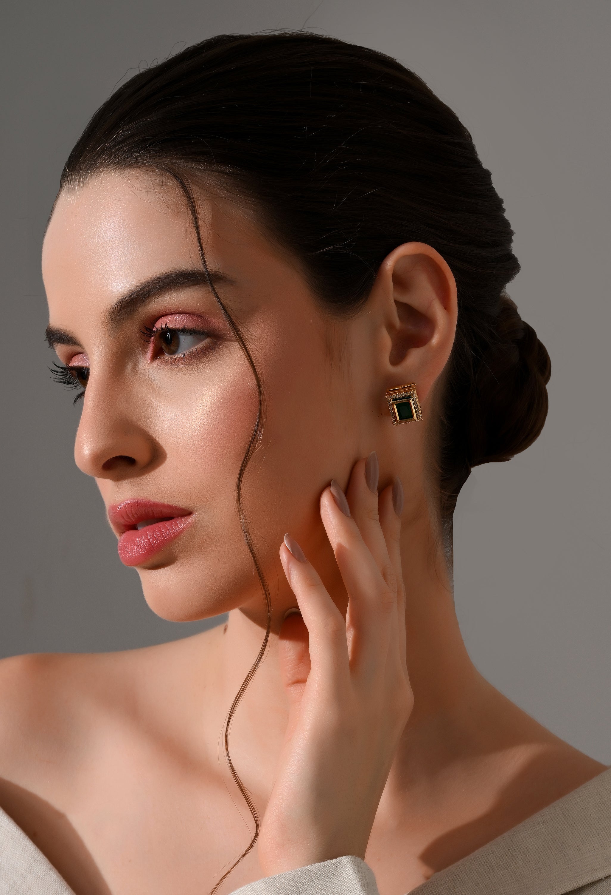Emerald Grace Square Earrings