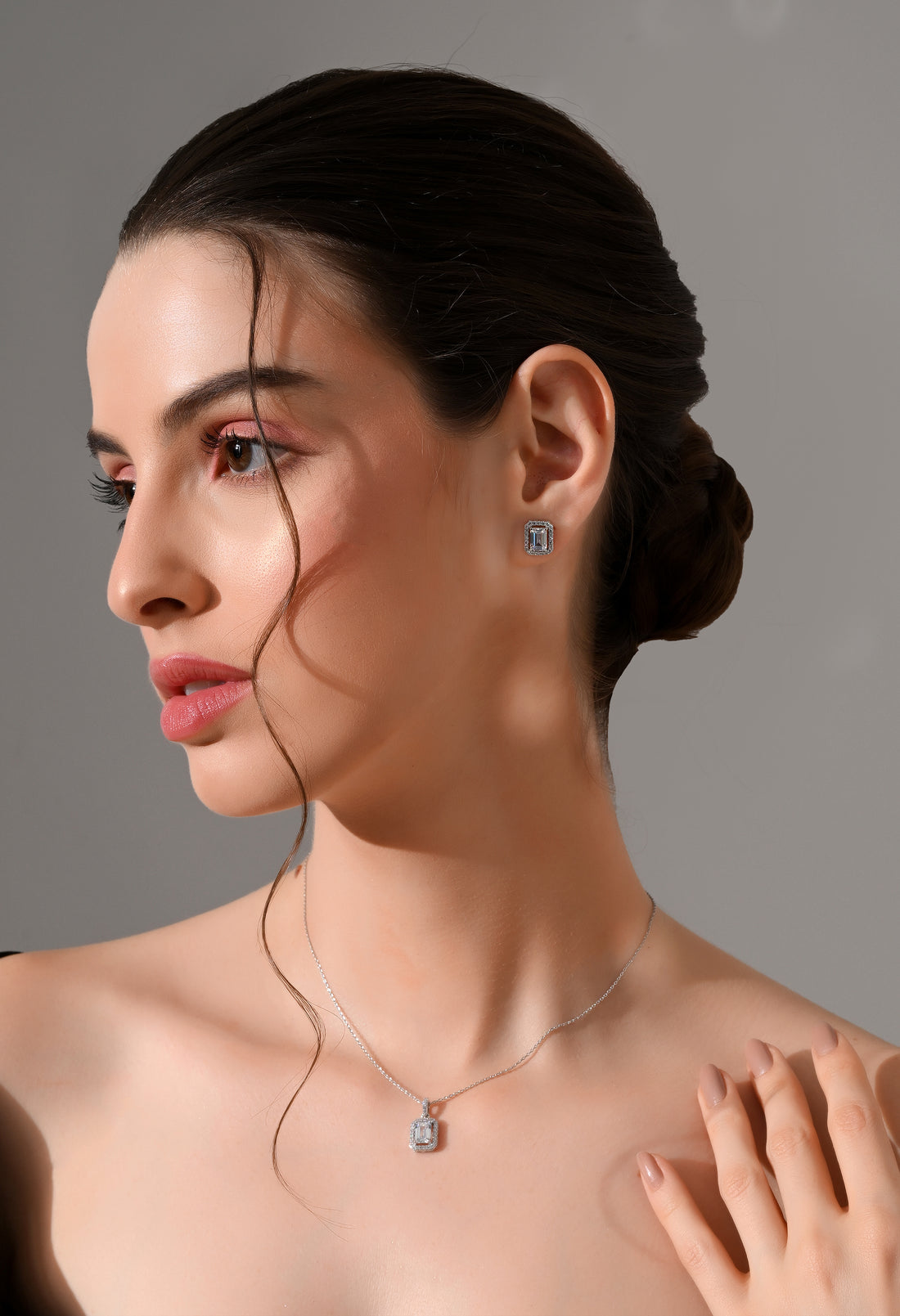 Crystal Grace Solitaire Set