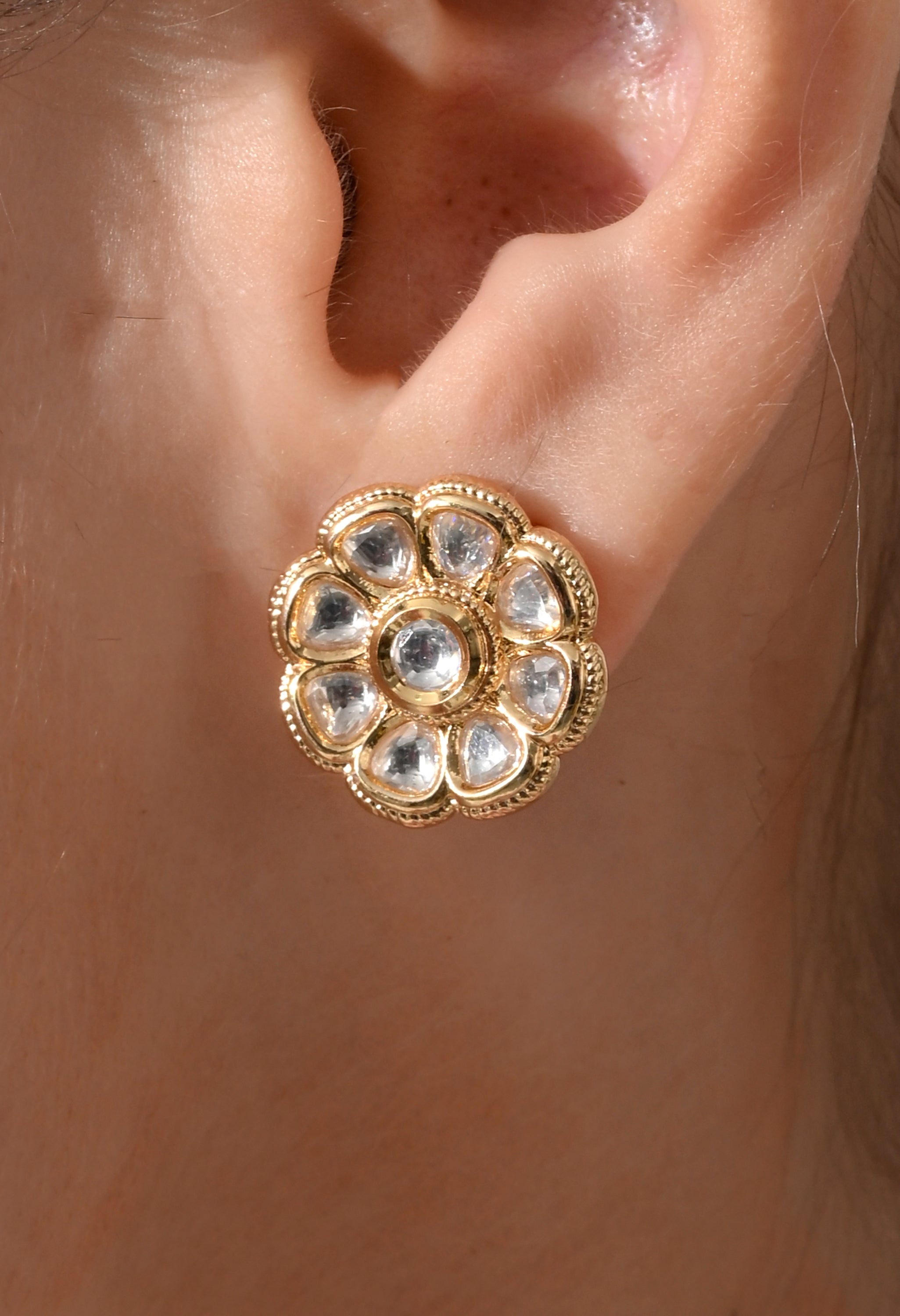 Golden Aura Kundan Floral Stud Earrings