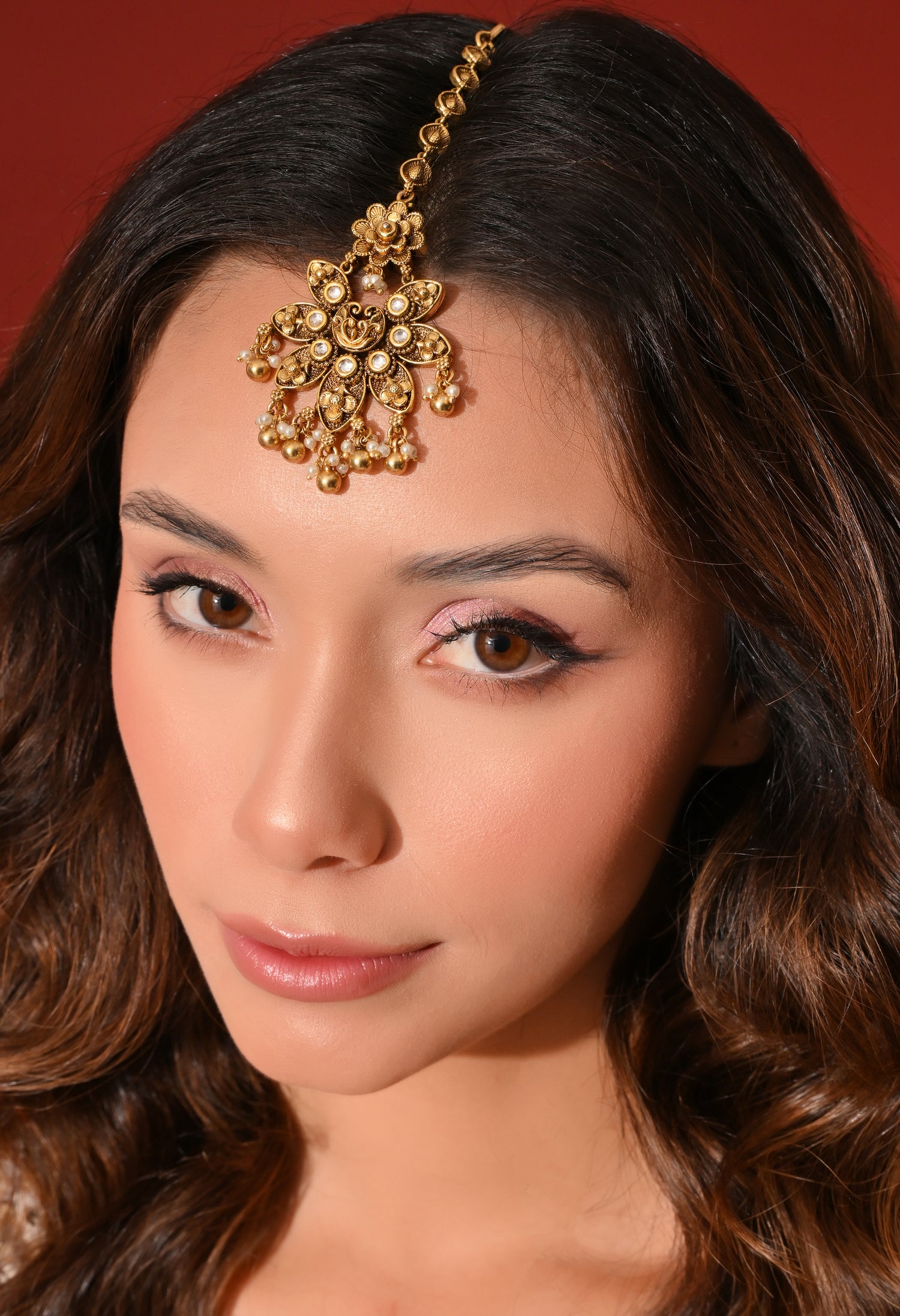 Gold Floral Kundan Maang Tikka