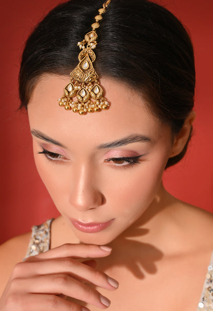 Antique Gold Pearl Drop Maang Tikka