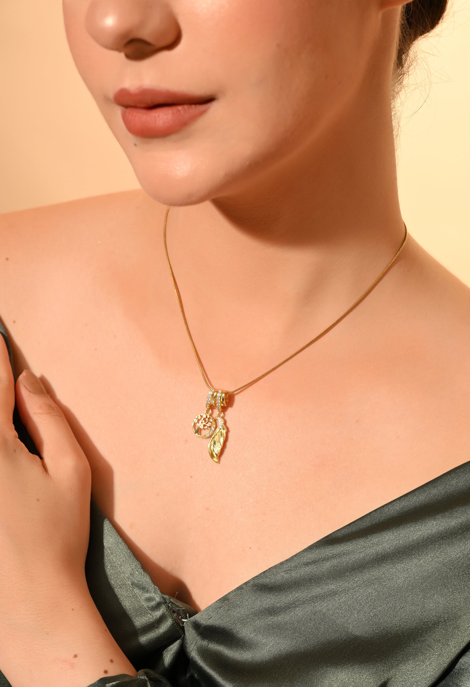 Golden Leaf Crystal Pendant