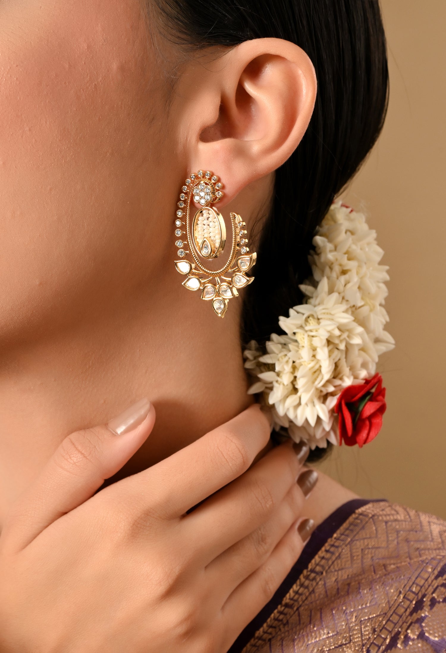 Elegant Gold Leaf Earrings