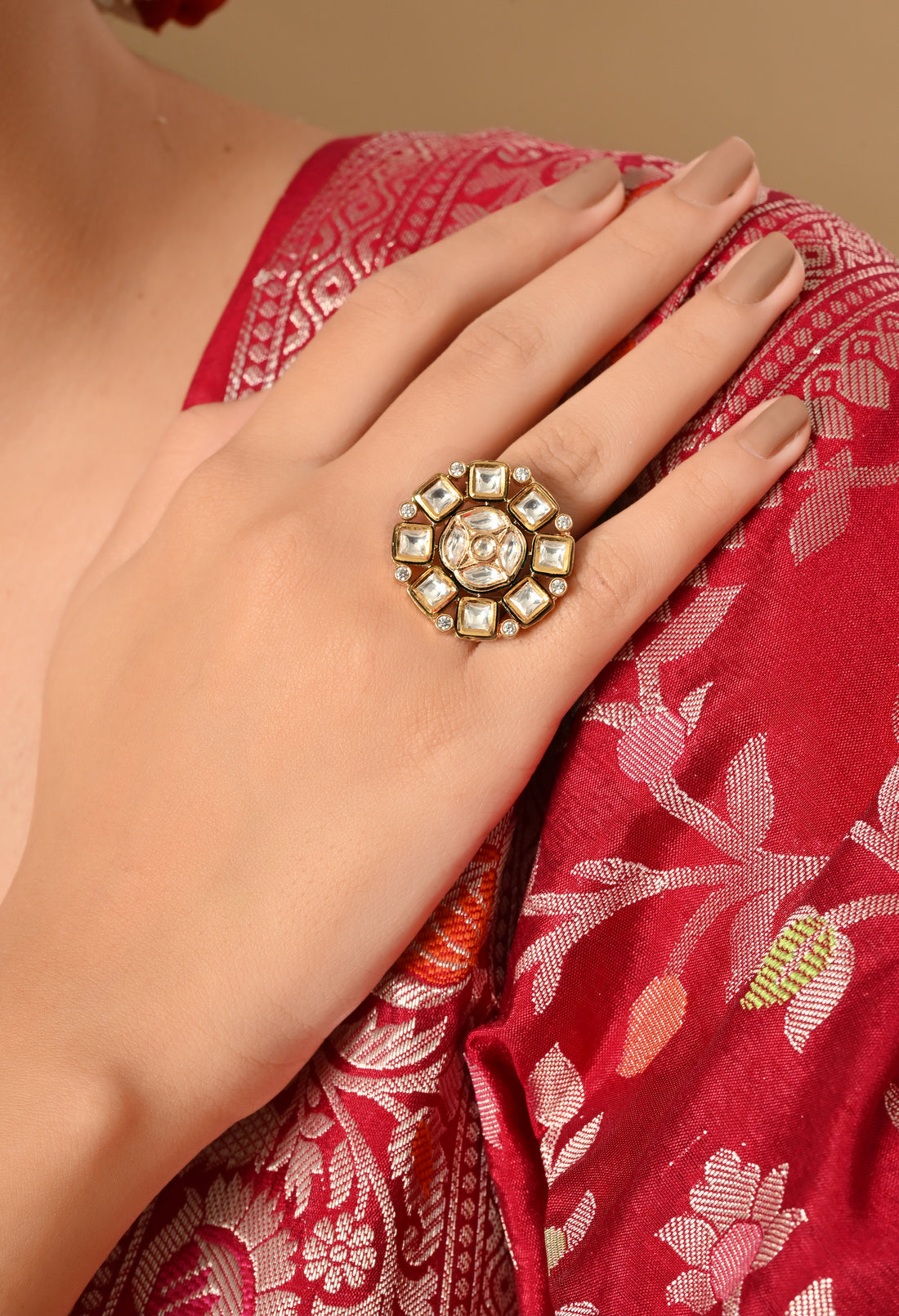 Elegant Floral Jewel Ring Delight