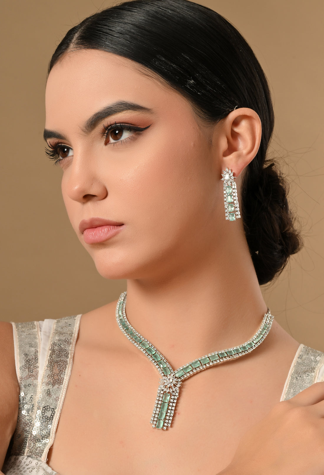 Enchanting Emerald Elegance Necklace Set