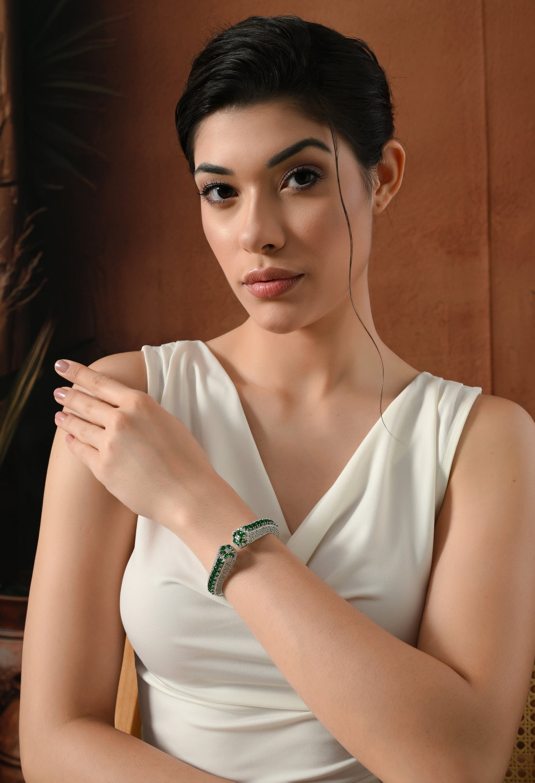 Emerald Glow Elegance Bracelet