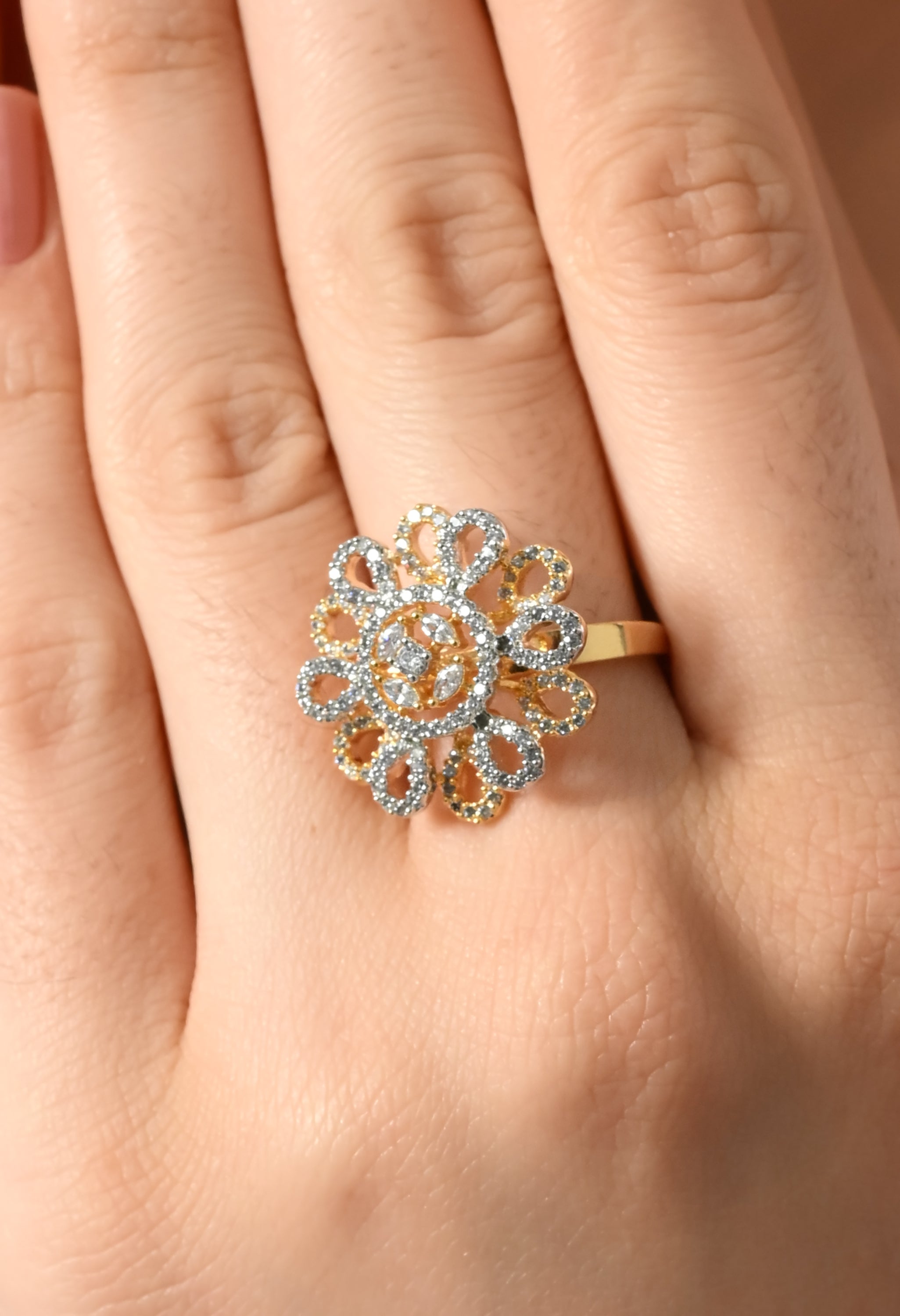 Sparkling Golden Floral Elegance Ring