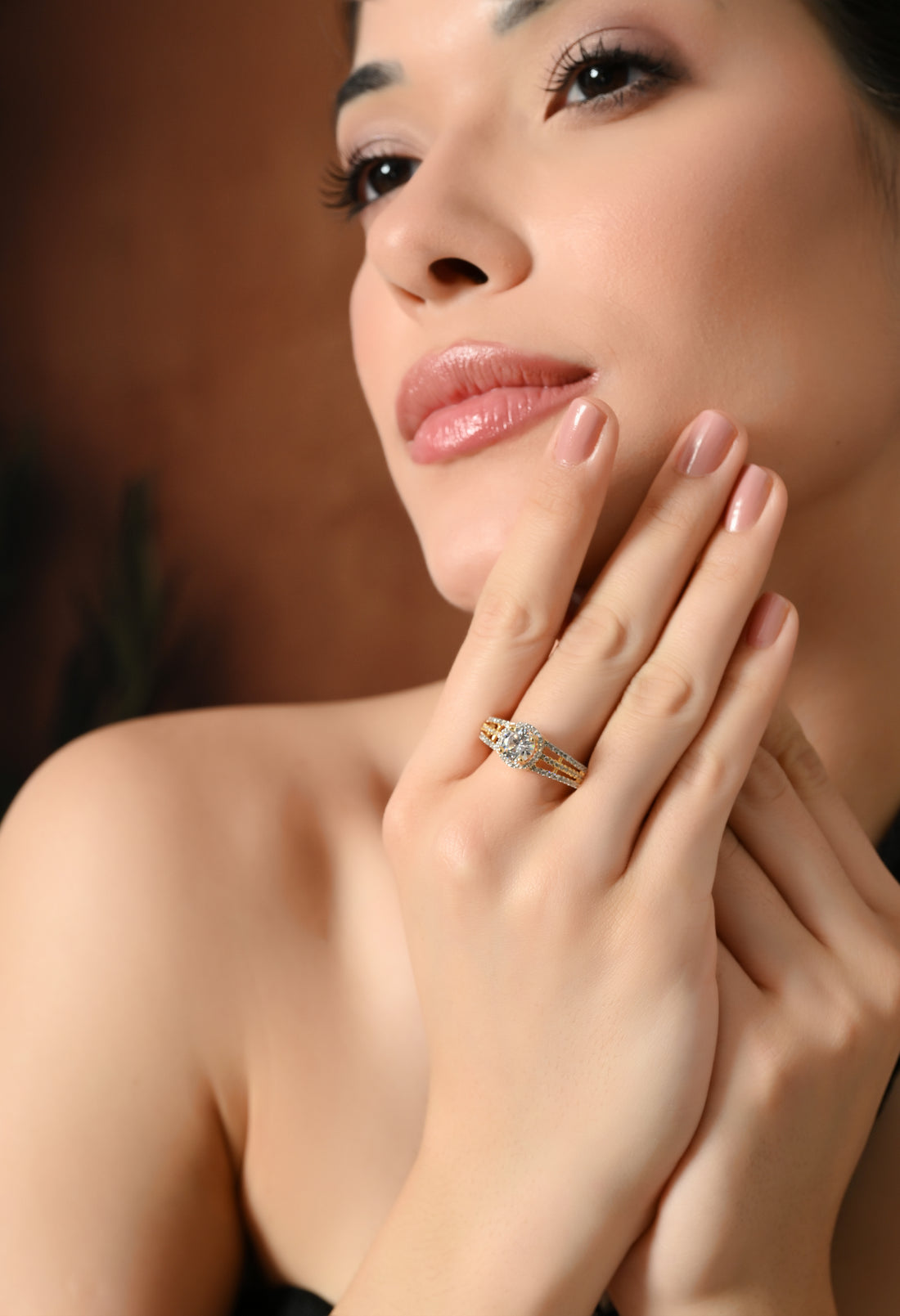 Elegant Sparkling Golden Blossom Ring