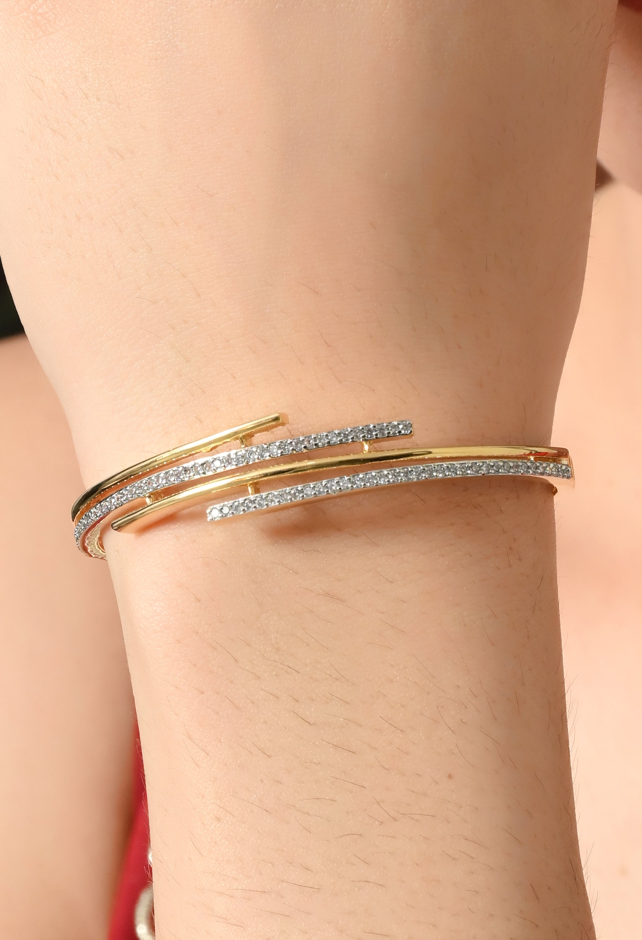 Elegant Sparkling Dual Lines Bracelet