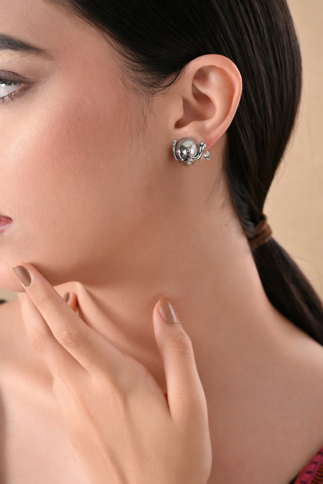 Elegant Grey Pearl Earrings