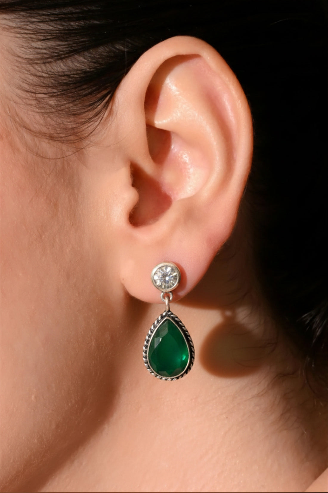 Emerald Glow Elegance Earrings